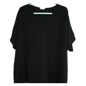 Woman’s 1x Entro black top